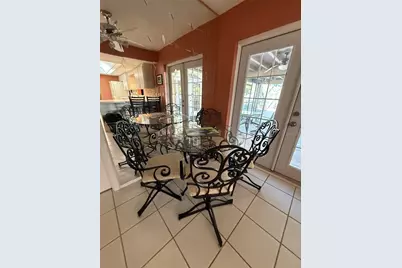 819 S Gondola Drive, Venice, FL 34293 - Photo 9