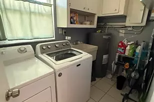 819 S Gondola Dr, Venice, FL 34293 - Photo 7