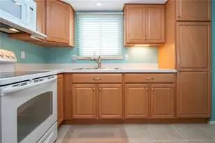 1833 Vera Pl, Sarasota, FL 34235 - Photo 23