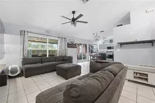 6104 65th Ct E, Palmetto, FL 34221 - Photo 7
