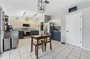 6104 65th Ct E, Palmetto, FL 34221 - Photo 11