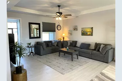 549 E Tarpon Boulevard NW, Port Charlotte, FL 33952 - Photo 9