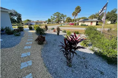 549 E Tarpon Boulevard NW, Port Charlotte, FL 33952 - Photo 47