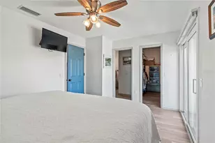 6250 Holmes Blvd, Holmes Beach, FL 34217 - Photo 41