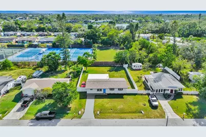 3612 46th Ave Dr W, Bradenton, FL 34210 - Photo 11