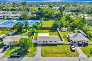 3612 46th Ave Dr W, Bradenton, FL 34210 - Photo 11