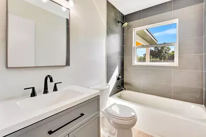 3612 46th Ave Dr W, Bradenton, FL 34210 - Photo 35