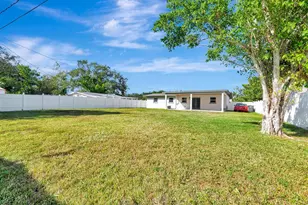 3612 46th Ave Dr W, Bradenton, FL 34210 - Photo 17