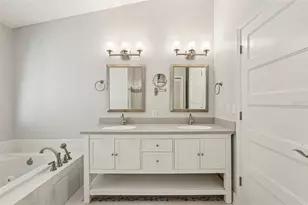 3821 Garden Lakes Estates Dr, Bradenton, FL 34203 - Photo 13