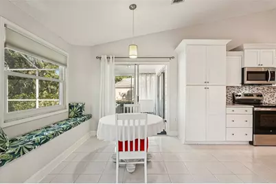 3821 Garden Lakes Estates Drive, Bradenton, FL 34203 - Photo 7