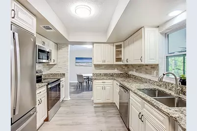 4779 Maid Marian Lane, Sarasota, FL 34232 - Photo 3