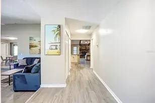 4779 Maid Marian Ln, Sarasota, FL 34232 - Photo 7