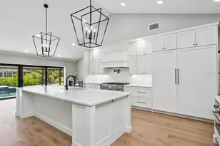 180 Lookout Point Dr, Osprey, FL 34229 - Photo 13