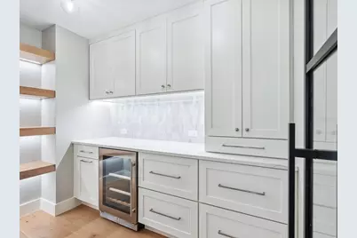 180 Lookout Point Drive, Osprey, FL 34229 - Photo 15