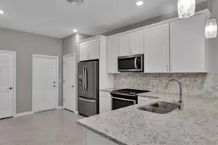 17634 Camden Dr, Bradenton, FL 34202 - Photo 13