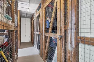 1250 N Portofino Dr, Sarasota, FL 34242 - Photo 33