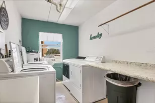 1250 N Portofino Dr, Sarasota, FL 34242 - Photo 31