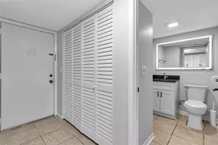 1508 Pelican Cove Rd, Sarasota, FL 34231 - Photo 7