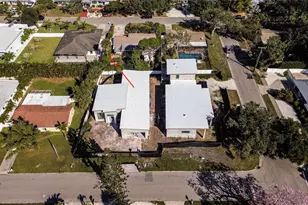 2069 Hibiscus St, Sarasota, FL 34239 - Photo 17