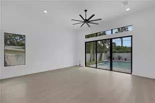 2069 Hibiscus St, Sarasota, FL 34239 - Photo 17