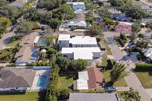 2079 Hibiscus St, Sarasota, FL 34239 - Photo 11