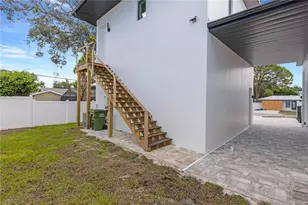 2079 Hibiscus St, Sarasota, FL 34239 - Photo 33