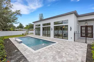 2079 Hibiscus St, Sarasota, FL 34239 - Photo 25