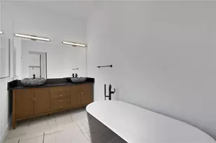 2079 Hibiscus St, Sarasota, FL 34239 - Photo 21