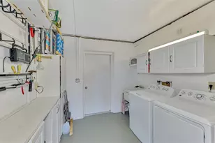 461 Wexford Cir, Venice, FL 34293 - Photo 47