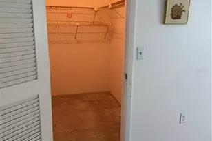 3957 Lakeside Dr, Sarasota, FL 34232 - Photo 11