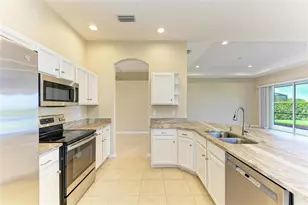 8772 Stone Harbour Loop, Bradenton, FL 34212 - Photo 19