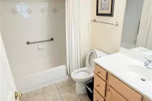 750 N Tamiami Trl, Sarasota, FL 34236 - Photo 9