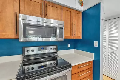 4364 Woodmans Chart #142, Sarasota, FL 34235 - Photo 13