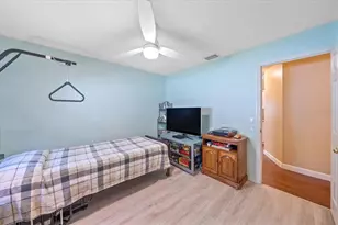 4872 Limetree Ln, Venice, FL 34293 - Photo 15