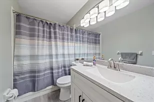 4872 Limetree Ln, Venice, FL 34293 - Photo 19