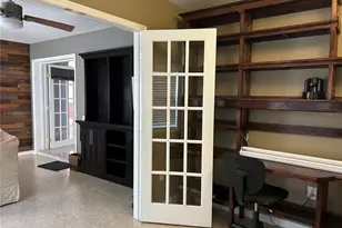 1024 Albritton Ave, Sarasota, FL 34232 - Photo 25