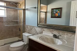 1024 Albritton Ave, Sarasota, FL 34232 - Photo 17