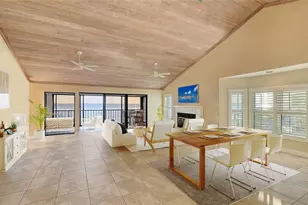 4535 Bay Club Dr, Bradenton, FL 34210 - Photo 9