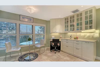 4535 Bay Club Drive, Bradenton, FL 34210 - Photo 13