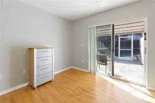 3363 Sheffield Cir, Sarasota, FL 34239 - Photo 13