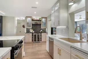 3904 Chinaberry Rd, Bradenton, FL 34208 - Photo 19