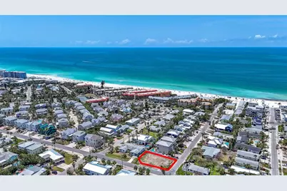 6406 Holmes Boulevard, Holmes Beach, FL 34217 - Photo 13