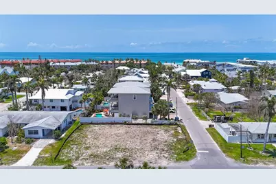 6406 Holmes Boulevard, Holmes Beach, FL 34217 - Photo 7