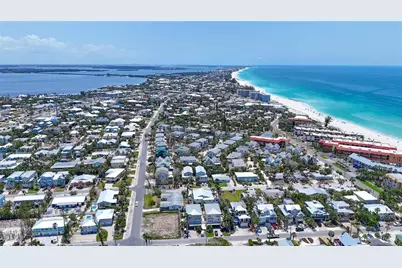 6406 Holmes Boulevard, Holmes Beach, FL 34217 - Photo 19