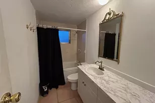 2920 McIntosh Rd, Sarasota, FL 34232 - Photo 9