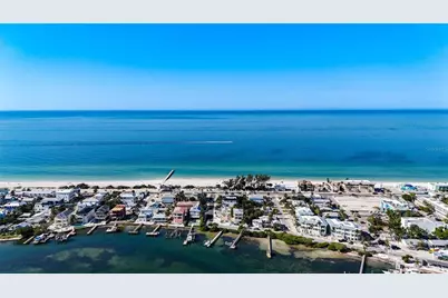 403 Gulf Drive S, Bradenton Beach, FL 34217 - Photo 23