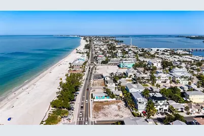 403 Gulf Drive S, Bradenton Beach, FL 34217 - Photo 15