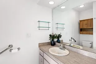 220 Chartley Ct N, Sarasota, FL 34232 - Photo 17