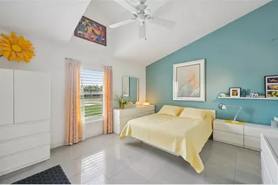 5588 Golf Pointe Drive #1, Sarasota, FL 34243 - Photo 23