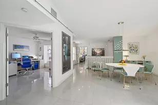 5588 Golf Pointe Dr, Sarasota, FL 34243 - Photo 11